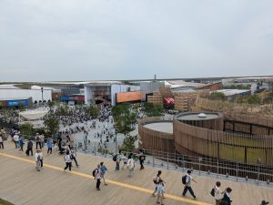【2025年6月】大阪万博東ゲート攻略法！雨の日でも楽しめる完全レポート